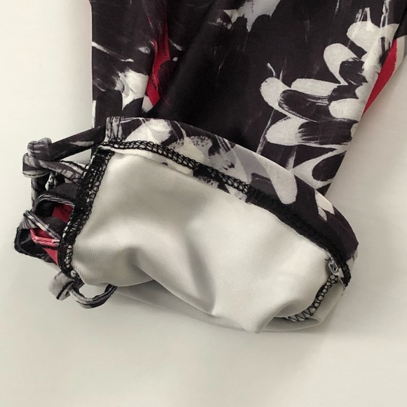 💛NWT Women’s Capri Leggings - Picture 8 of 9